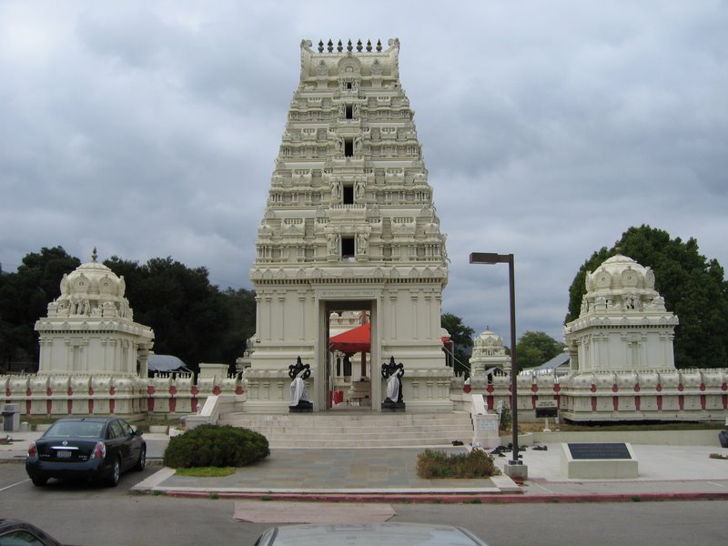 Malibu Hindu Temple , Malibu , California , US 